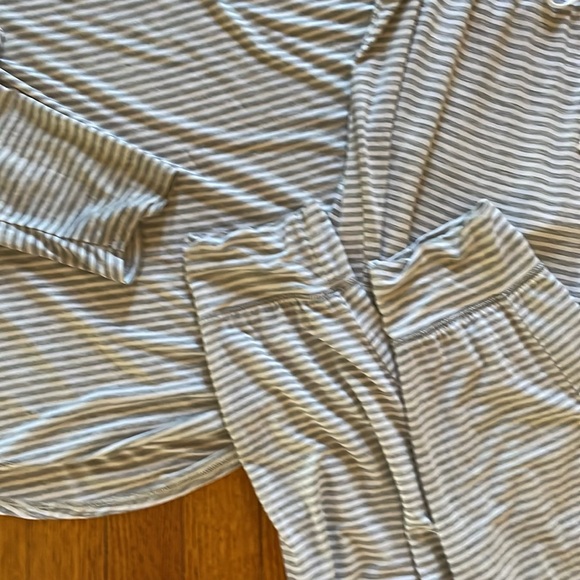 EUC women’s gap body pajamas - Picture 5 of 5